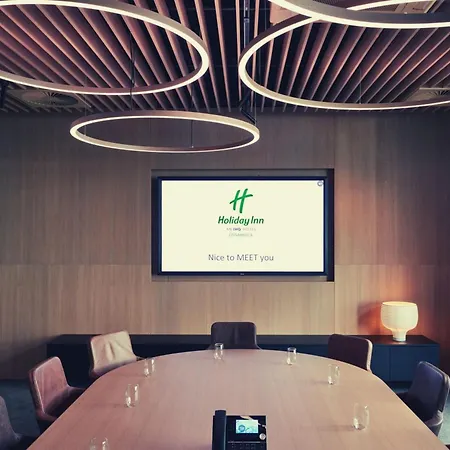 - By Ihg فندق 4*