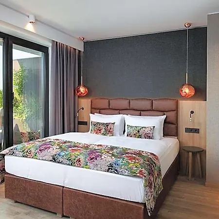 - By Ihg Hotel Osnabrück