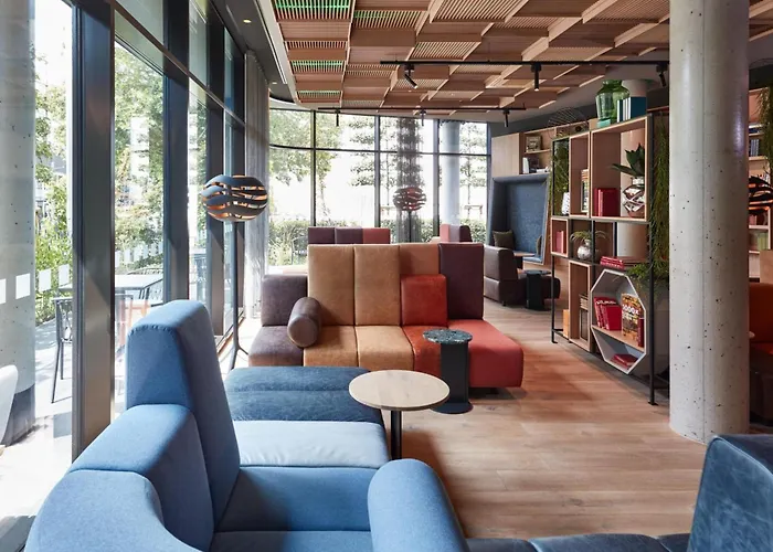- Osnabrück, An Ihg Hotel 4*